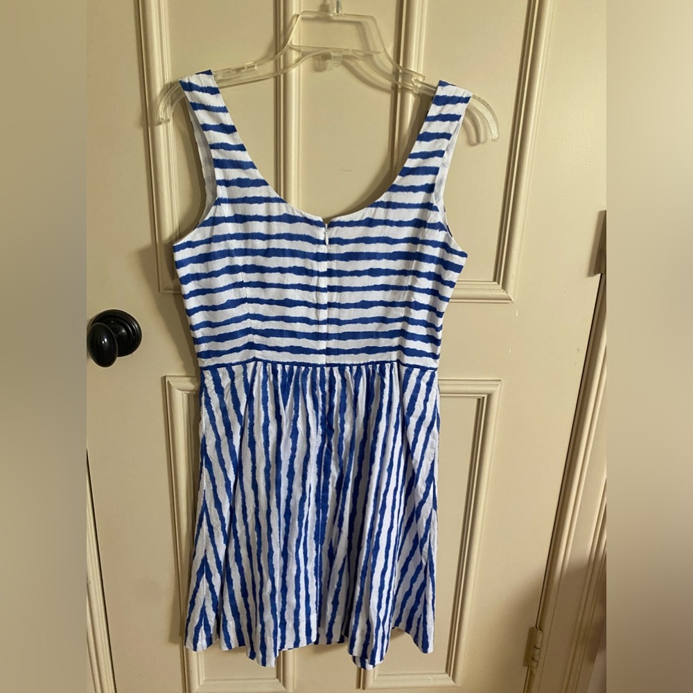 Dress - Picture 2 of 3